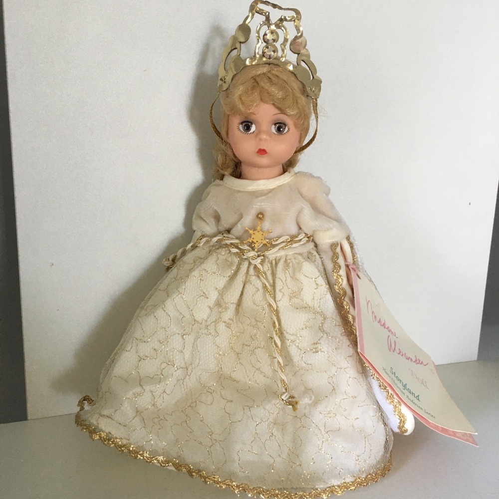 ❄️Storyland Snow Queen 👑 by Madame Alexander